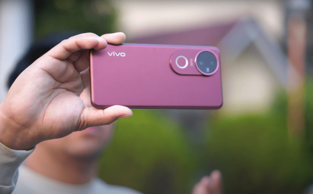 Vivo V50