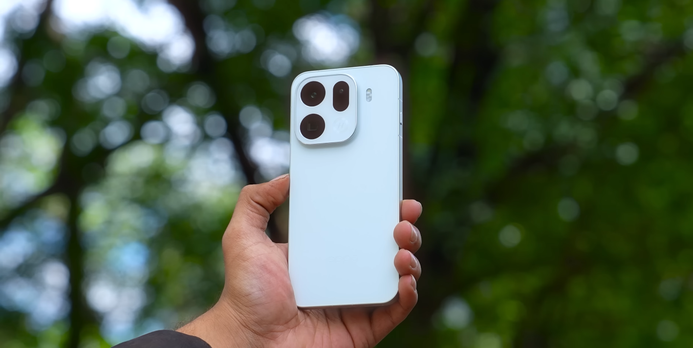 Canadian YouTubers React to Oppo Find X9 Pro’s Early Design Images