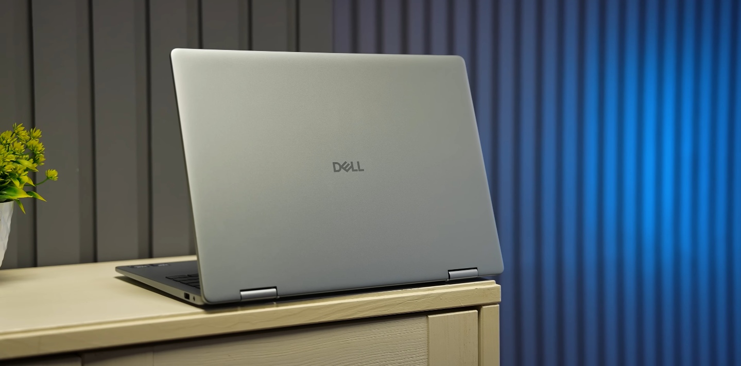 Canadian analysts expect Dell 14 Plus 2 in 1 to perform well in 2025