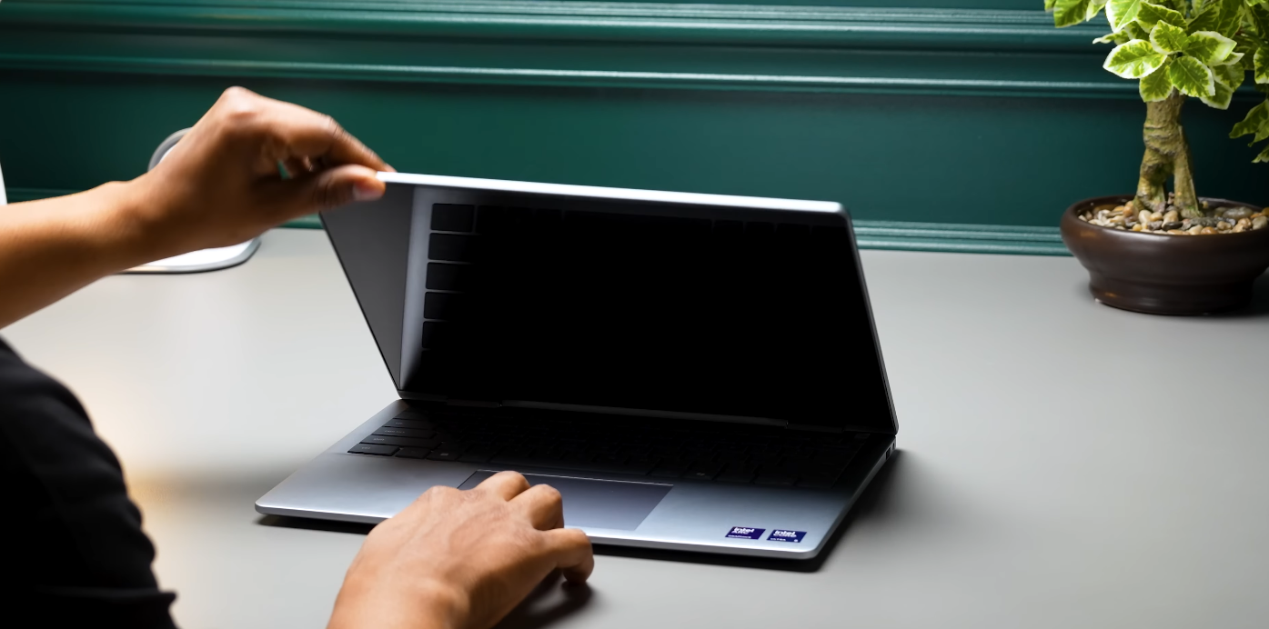 Canadian laptop fans await Dell 14 Plus 2 in 1 launch confirmation