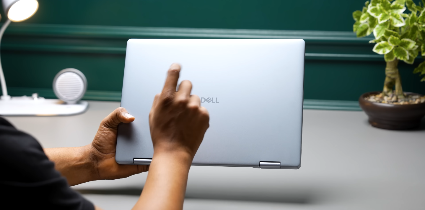 Canadian reviewers praise the new Dell 14 Plus 2 in 1 design upgrades