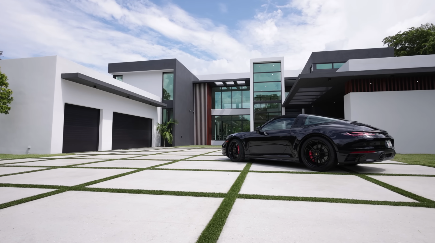 Christmas homebuying in the UK struggles under interest-rate pressure