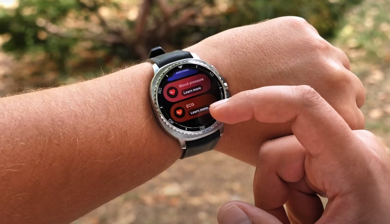 First USA YouTube Reviews of Samsung Galaxy Watch8 Classic Released