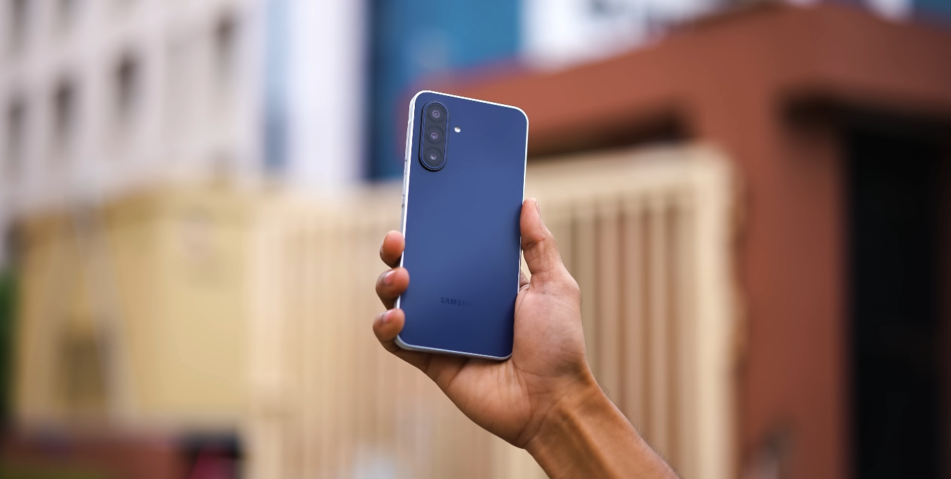 Galaxy M17 5G accessories worth buying from day one