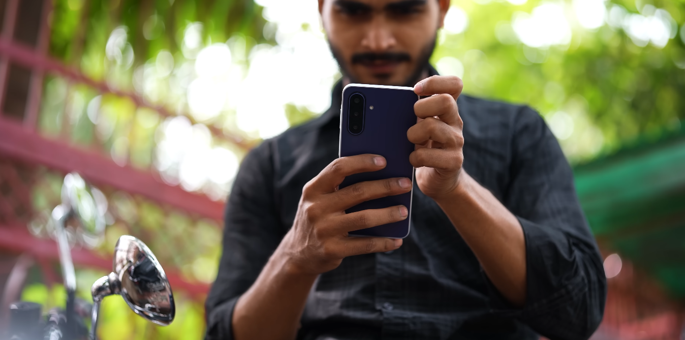 Galaxy M17 5G durability test drop, scratch and bend results