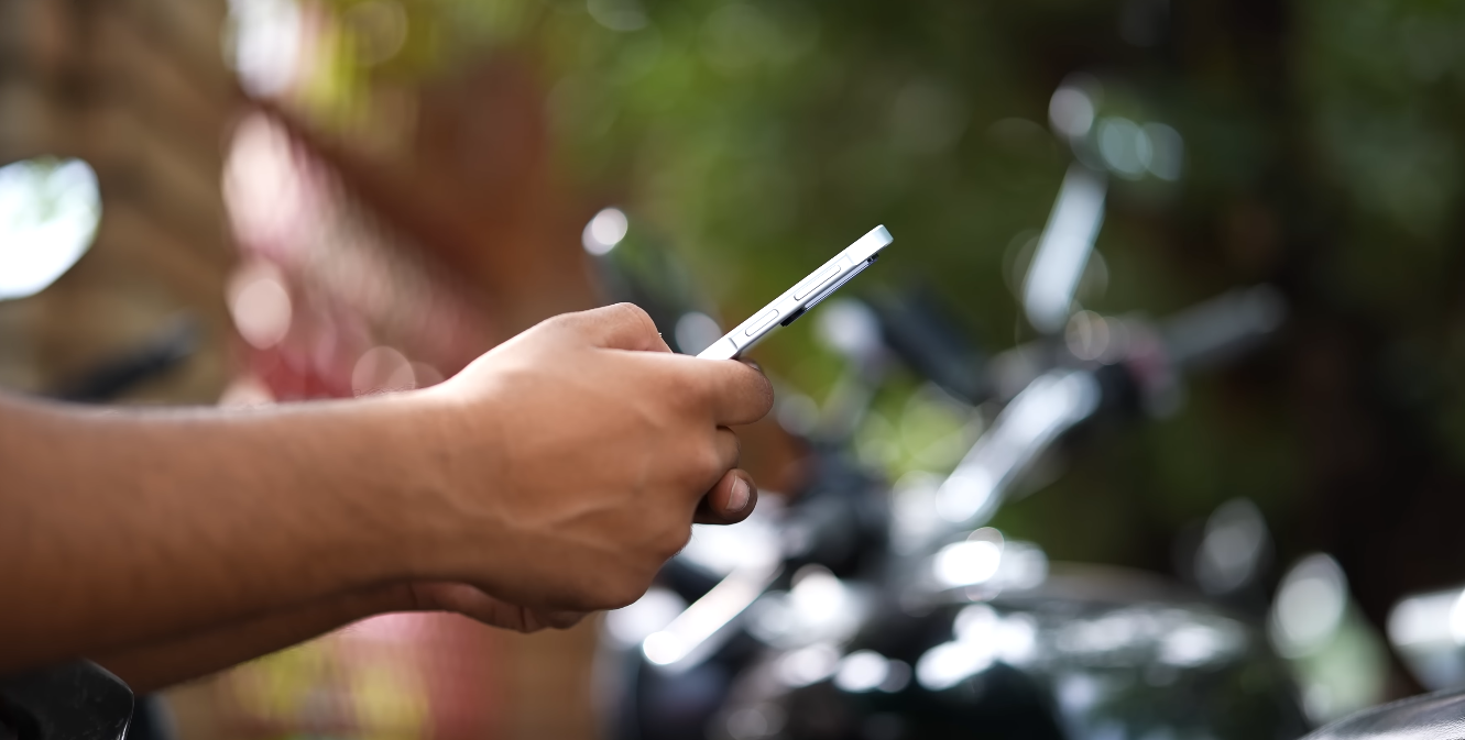 Galaxy M17 5G durability test drop, scratch and bend results