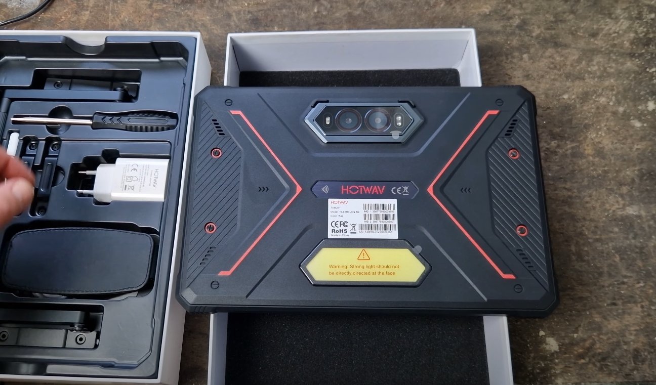 HOTWAV R9 Ultra 5G display brightness and clarity test