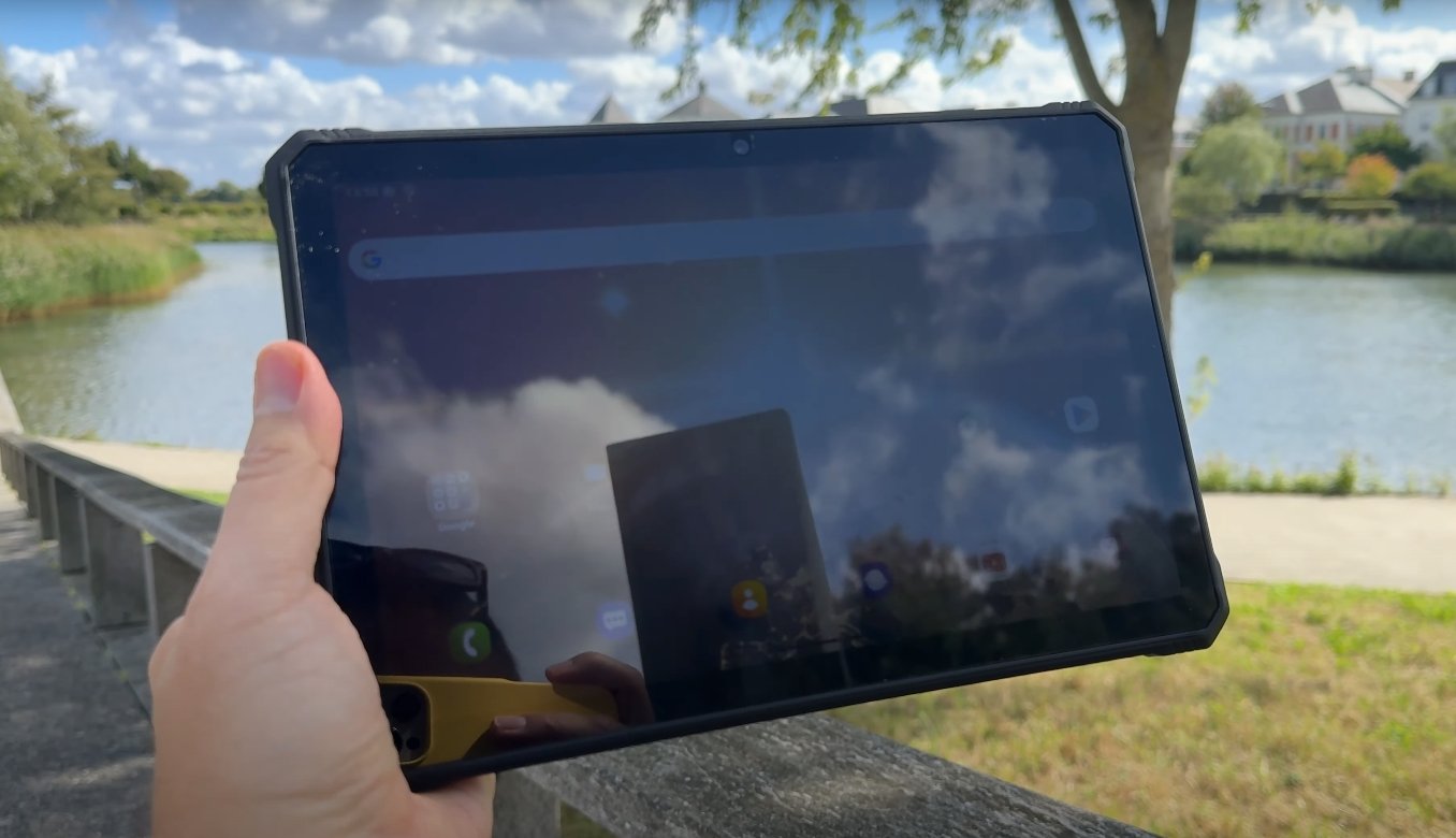 HOTWAV R9 Ultra 5G vs Oukitel WP30 Pro comparison