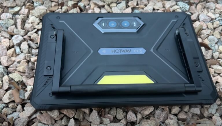 HOTWAV R9 Ultra 5G vs Oukitel WP30 Pro comparison