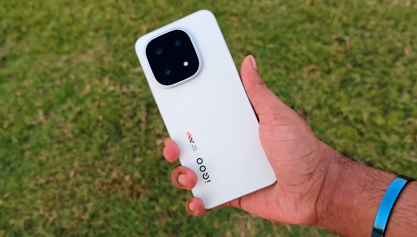 How the iQOO 15 could change mid range phone competition in the US