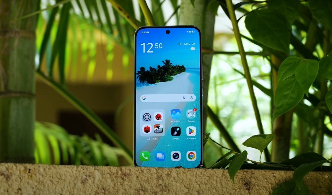 Infinix GT 30 Pro amoled display