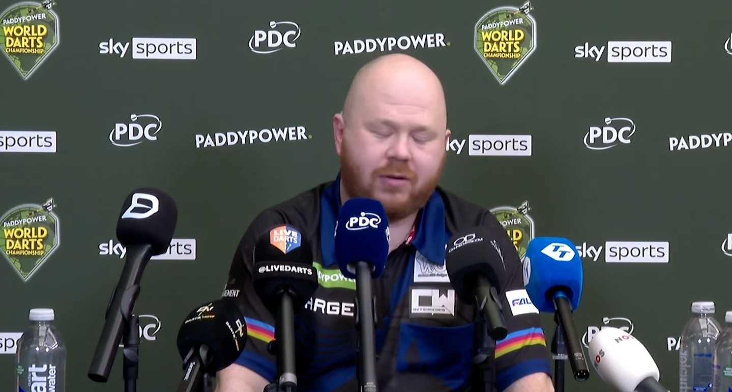 Justin Hood records 11 straight doubles in a stunning World Championship run