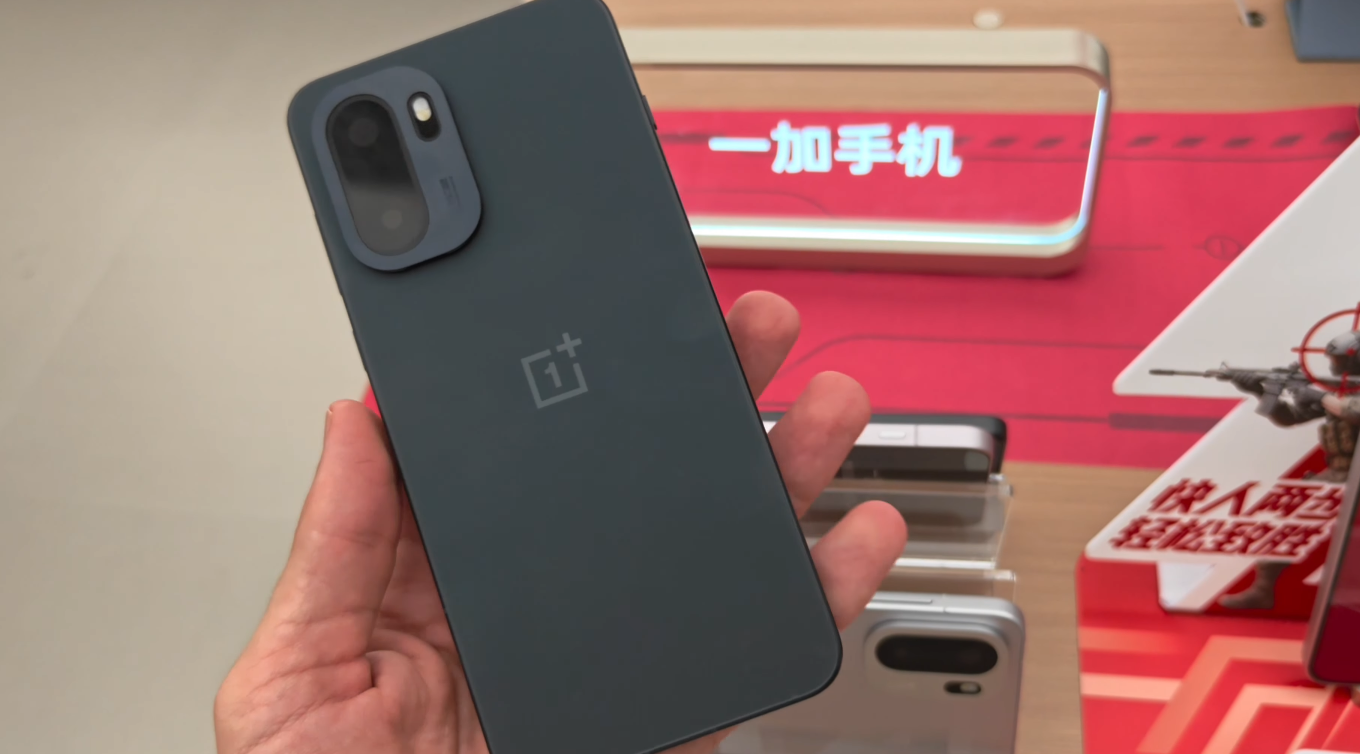 Leaked renders of OnePlus Turbo spark discussions across Canada