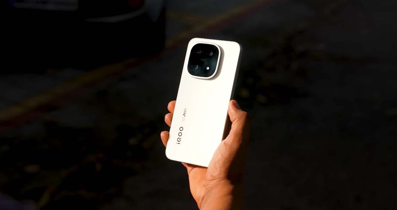 Local telecom firms in UAE testing network support for iQOO 15 5G