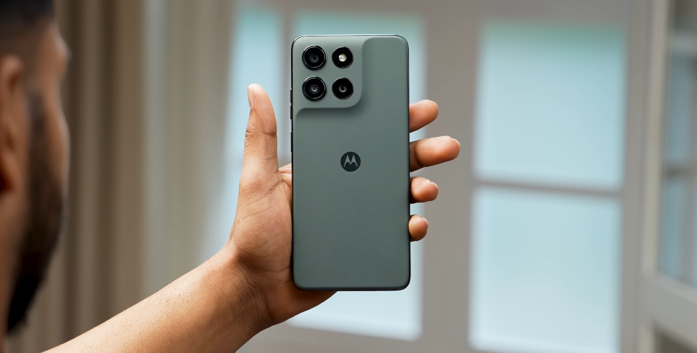 Moto G67 Power hands-on smooth display and solid build