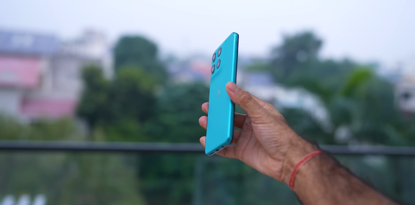 Moto G67 Power selfie camera quality detailed