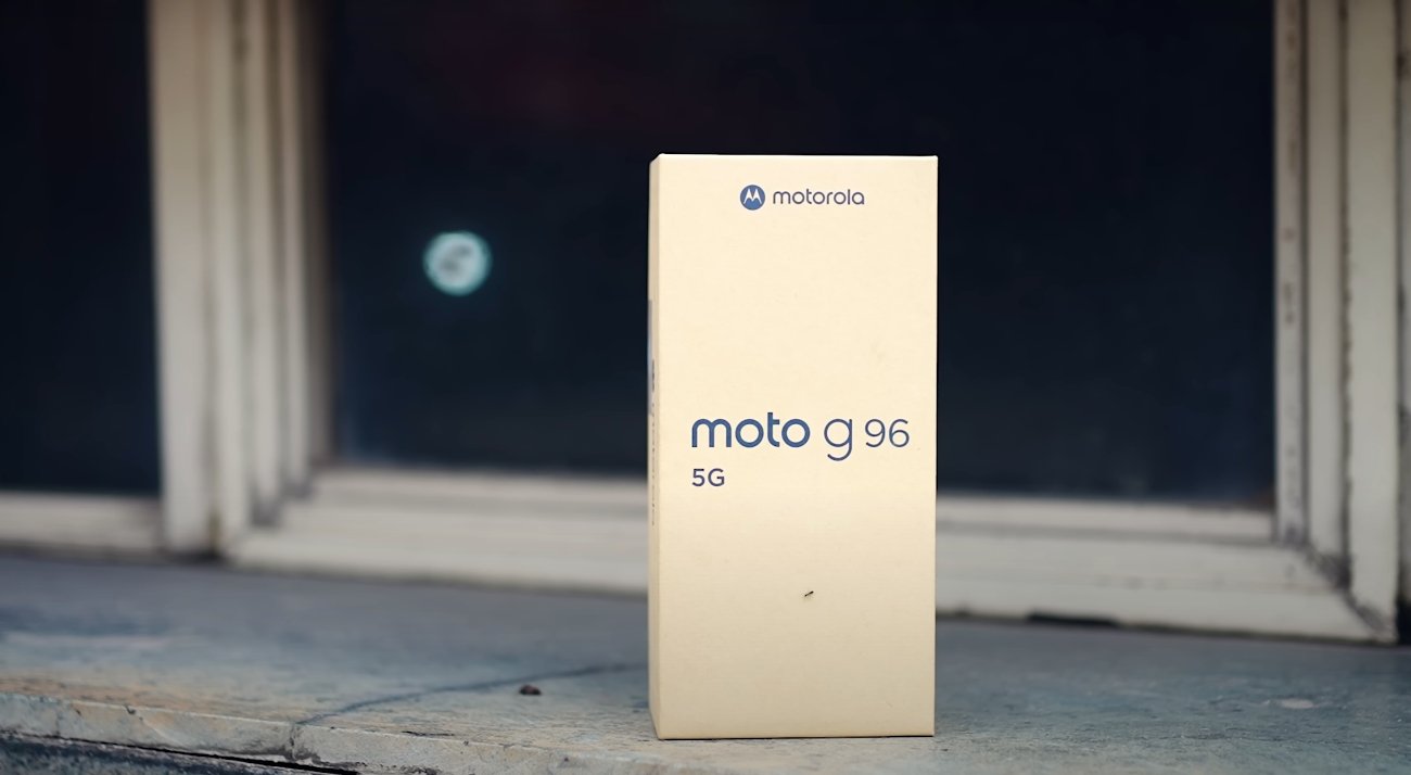 Moto G96 5G Box