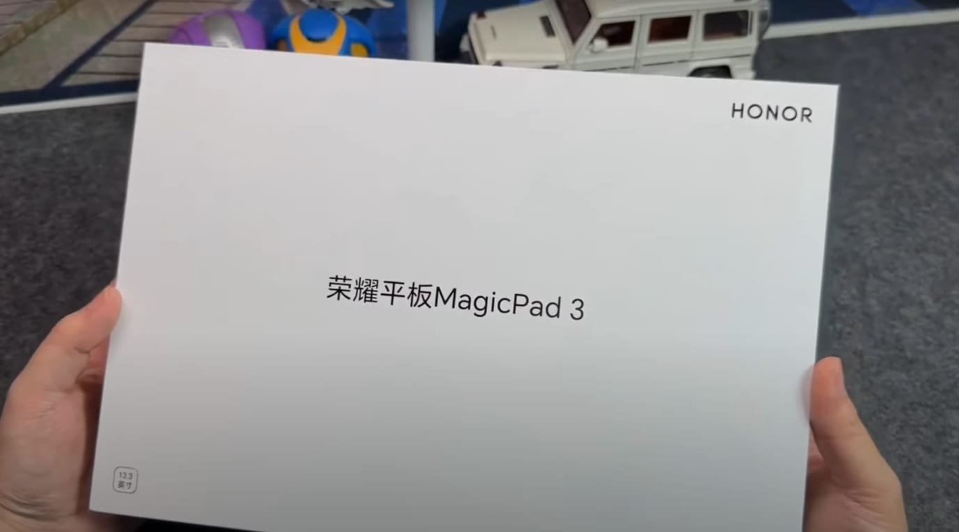 Honor MagicPad 3 box
