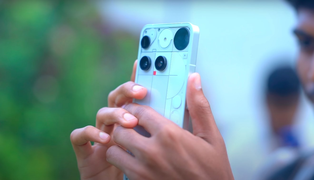 Nothing Phone 3 Unboxing Experience and Build Quality Review