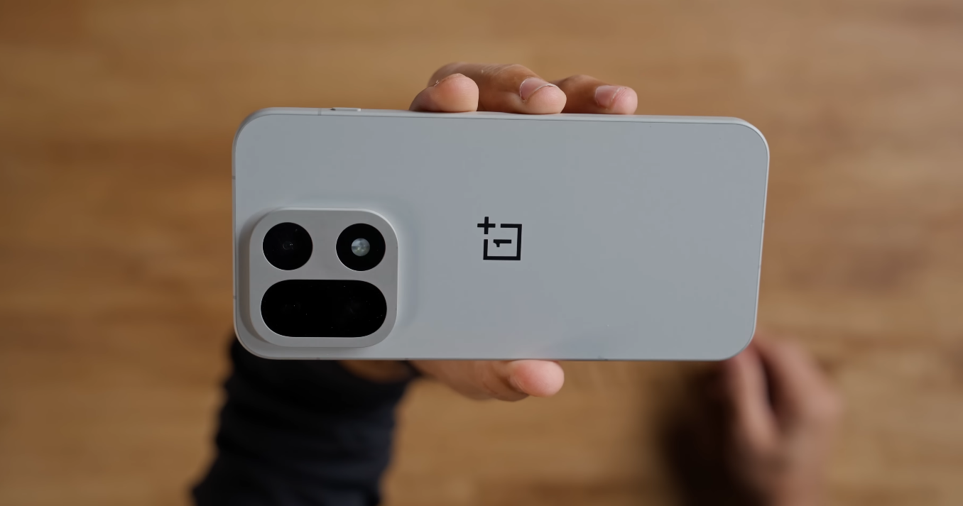 OnePlus 15 long-term battery health is 7,300 mAh overkill