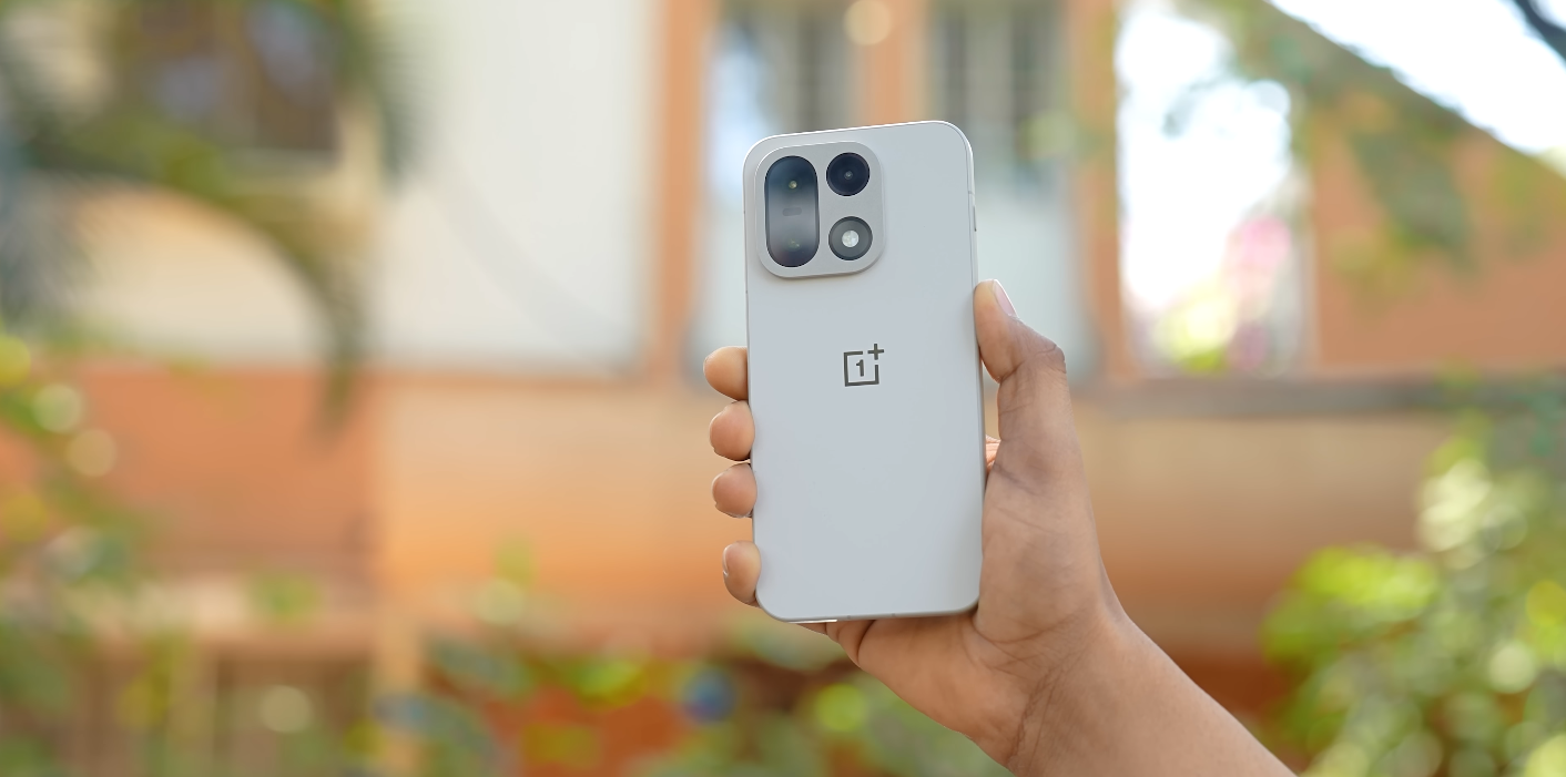 OnePlus 15 micro-SD or not? Storage expansion explained 2 OnePlus 15 micro-SD or not Storage expansion explained