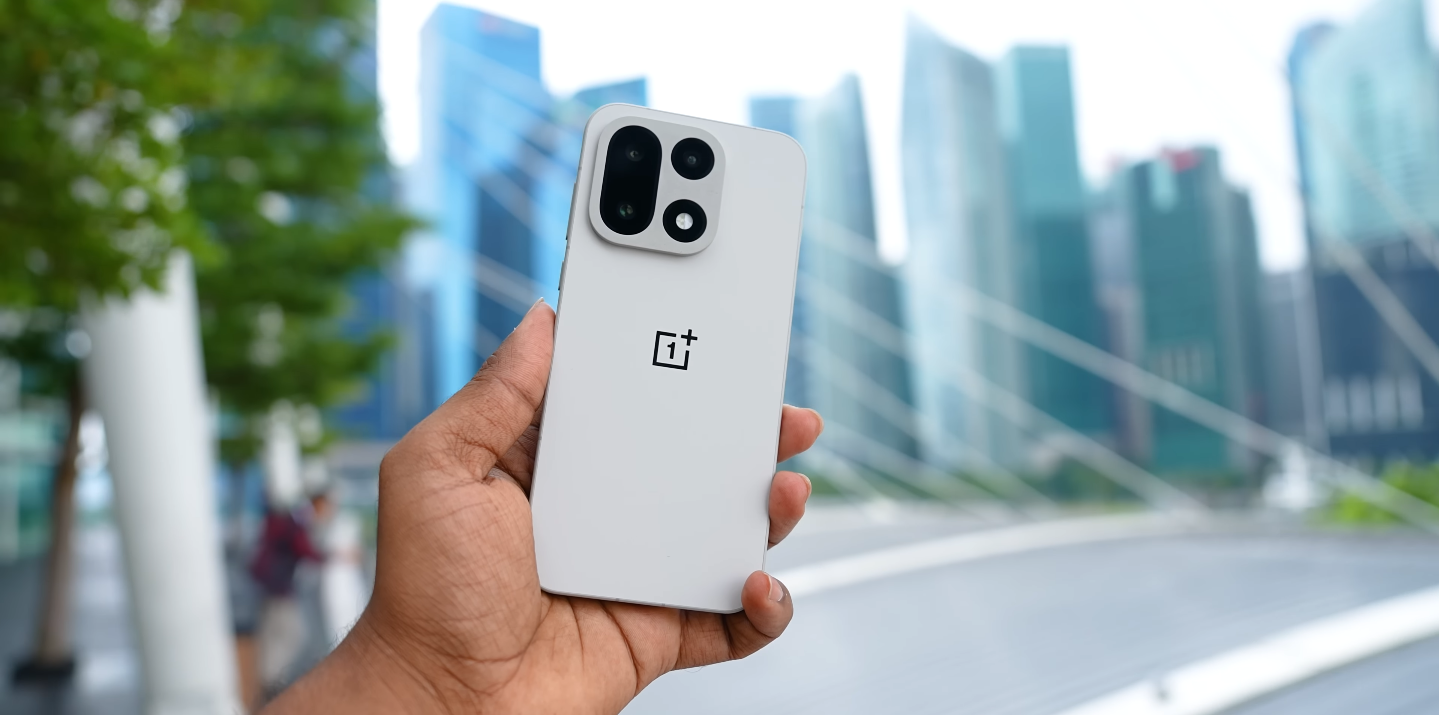 OnePlus 15 review why this flagship could upset every major brand