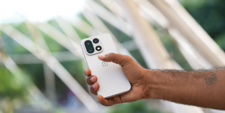 OnePlus 15 vs Flagship trend-setters how it stacks up in 2025