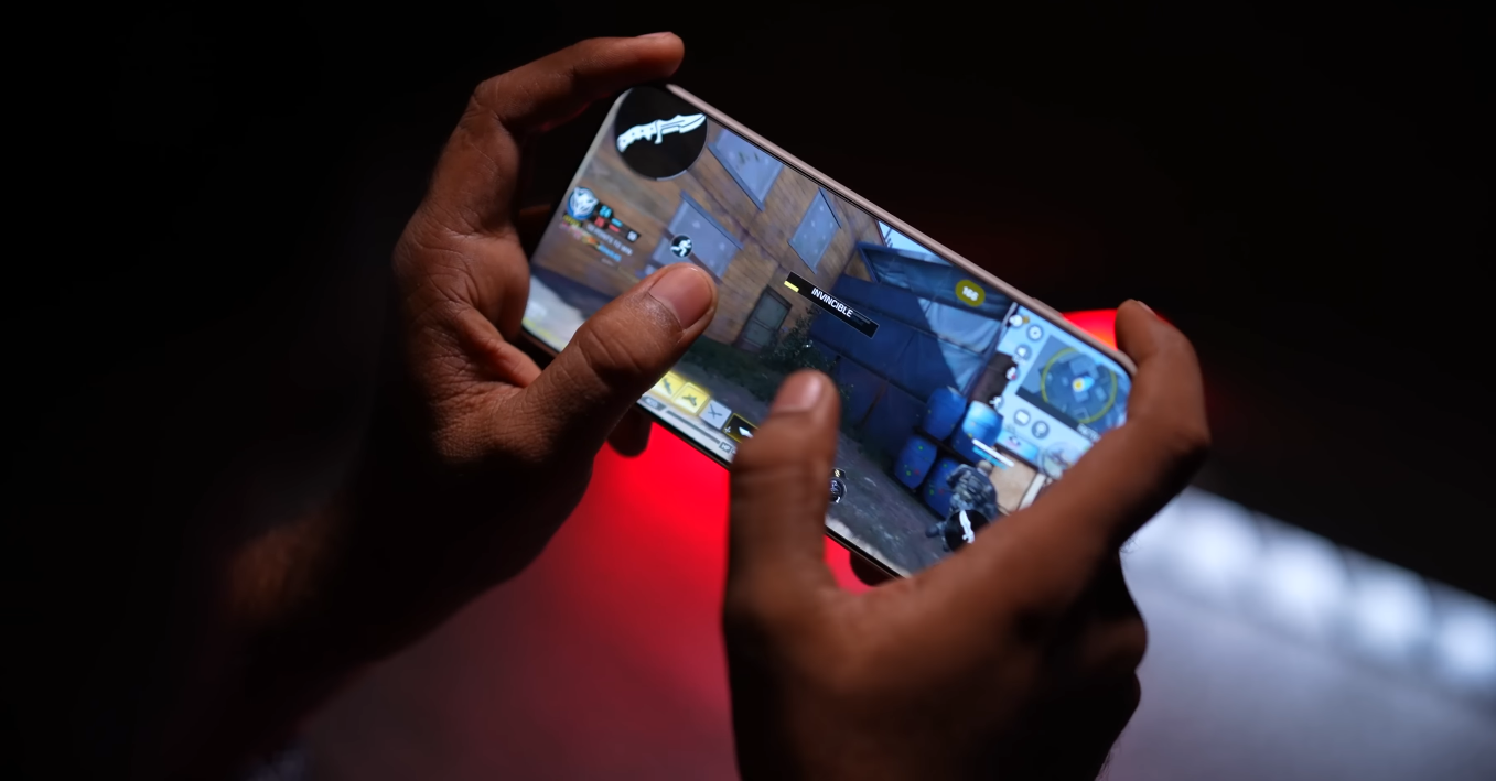 OnePlus 15 vs Lenovo Legion Y90: gaming-centric flagship face-off 2 OnePlus 15 vs Lenovo Legion Y90 gaming-centric flagship face-off