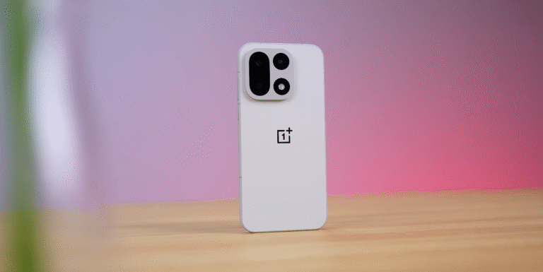 OnePlus 15 vs Nothing Phone 3 — minimalistic design vs flagship power