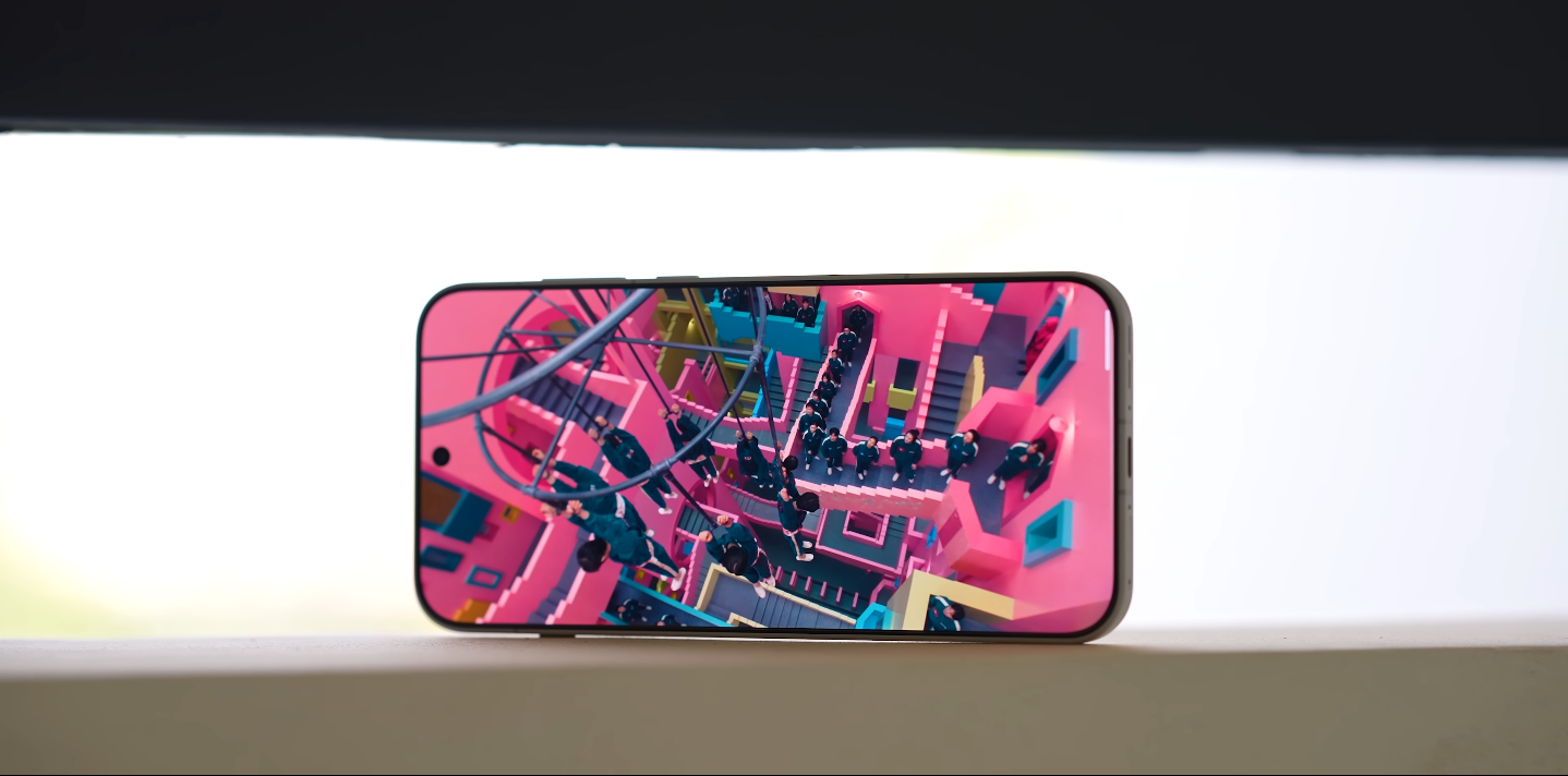 OnePlus 15 vs OPPO Find X9 Pro — design, display and charging compared