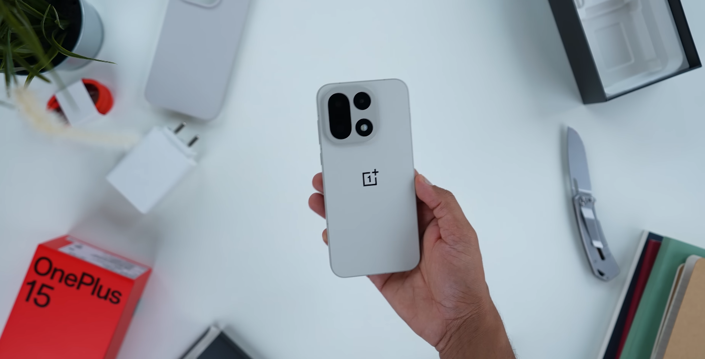 OnePlus 15 vs Sony Xperia 1 VII — cinematic screen vs smooth performance