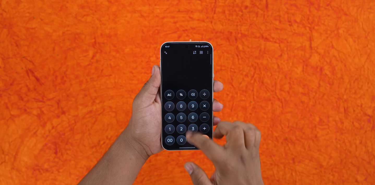 OnePlus 15 vs Xiaomi 14 Ultra — low-light photography comparison