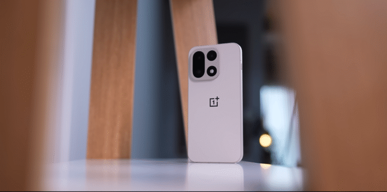 OnePlus 15 vs Xiaomi 17 Pro Max — which phone gives better value