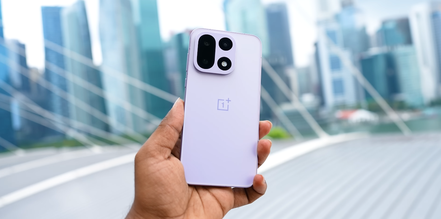 OnePlus 15 vs Xiaomi 17 Pro flagship specs, value price