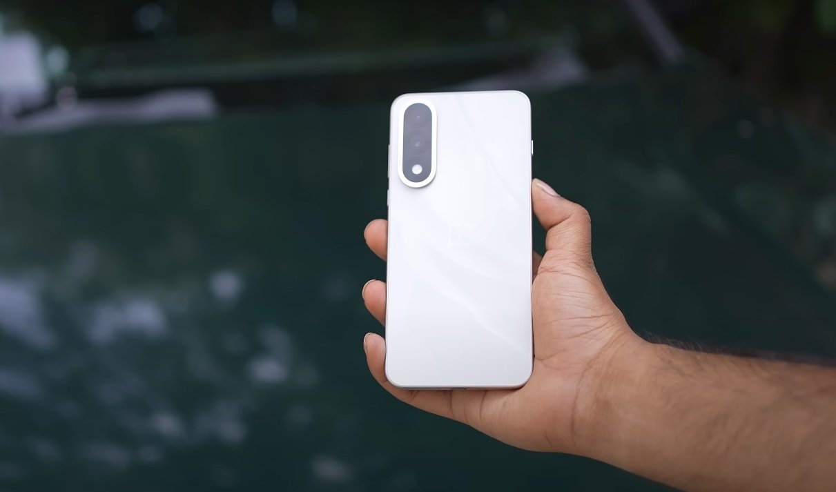 OnePlus Nord 5 Unboxing and First Impressions