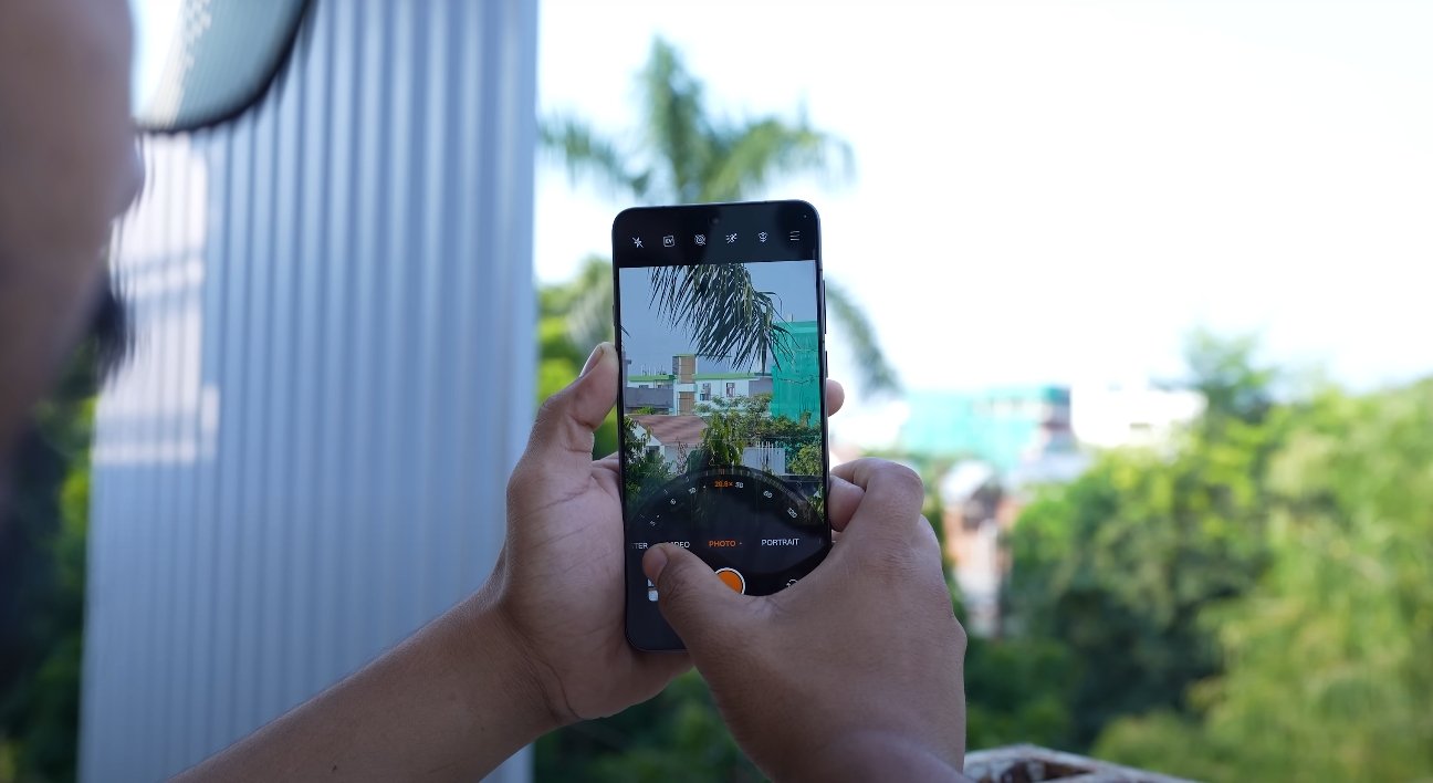Oppo Find X8 Ultra vs Xiaomi 14 Ultra photography test