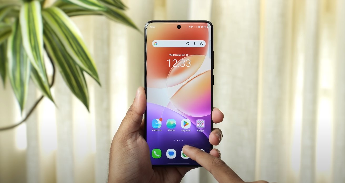 OriginOS 6 vs iOS 18: Multitasking & Gestures Compared