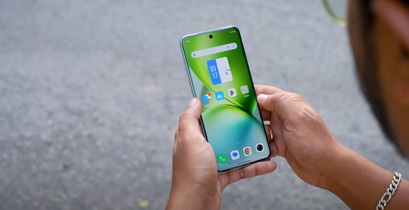 OriginOS 6 vs iOS 18: Multitasking & Gestures Compared