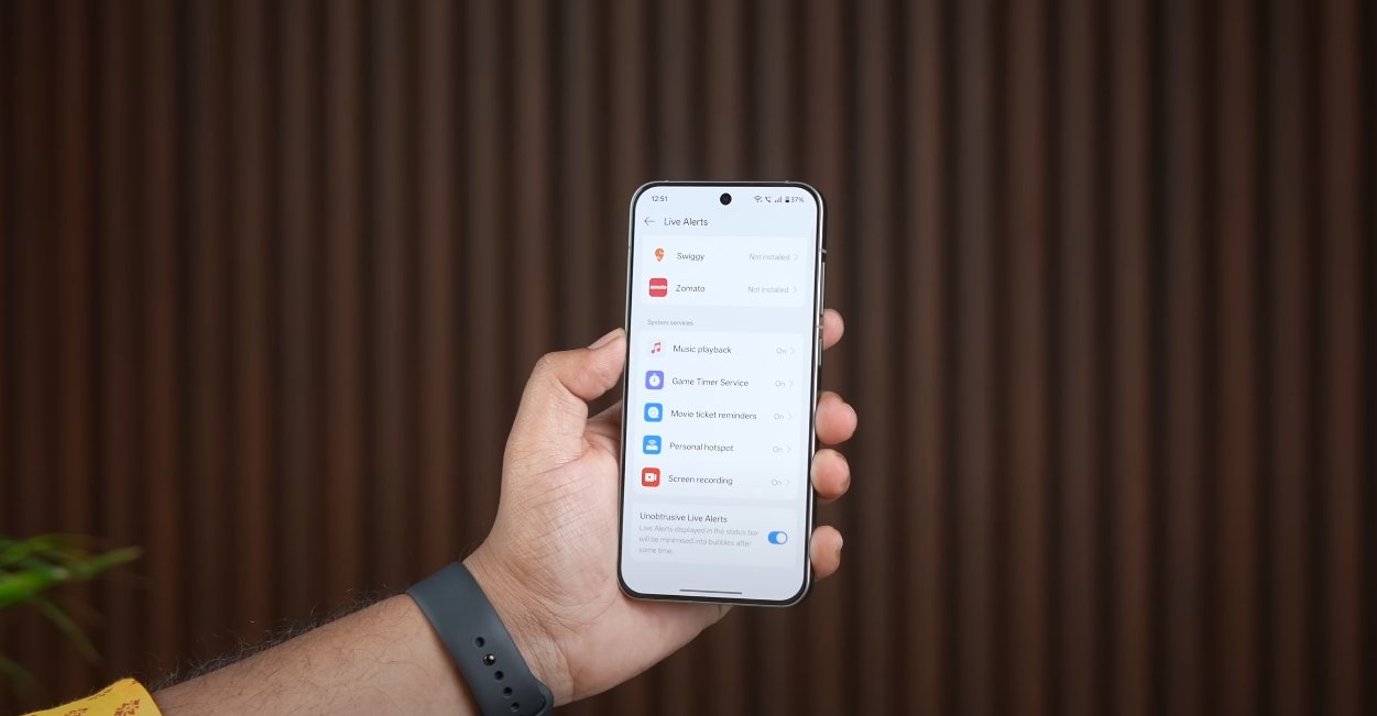 OxygenOS 16 vs Samsung One UI 7 smoothness check