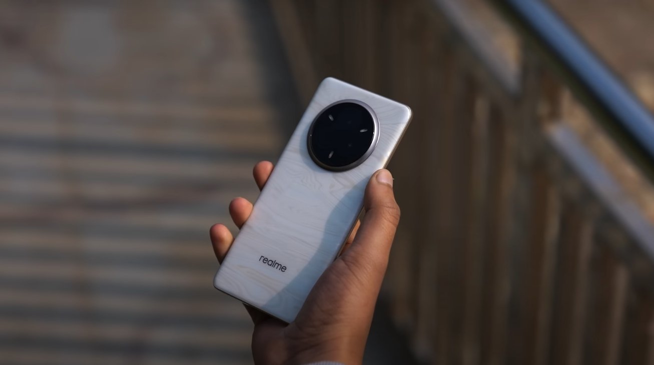 Realme 14 Pro Stands Out In The Crowd