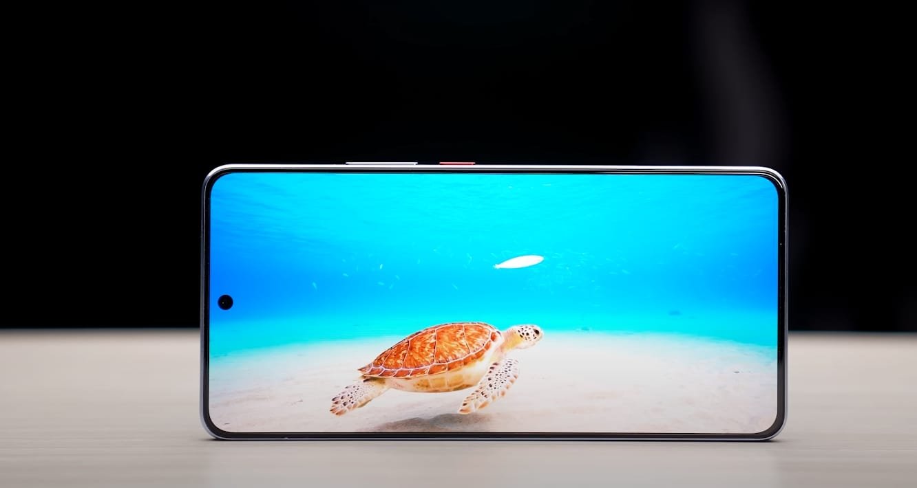 Realme GT 7 big screen