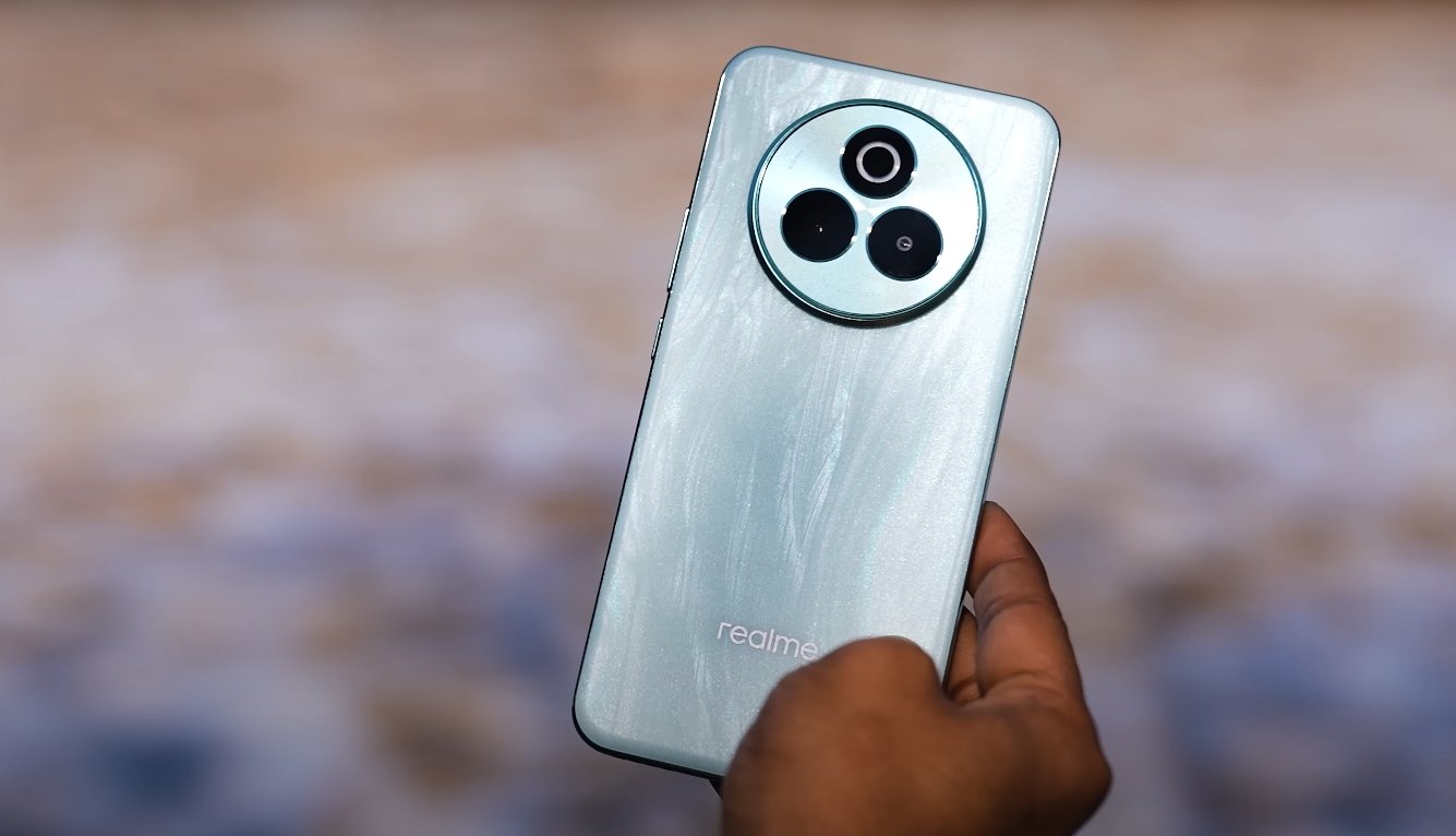 Realme P3 Pro Delivers A Clean And Smooth expirence