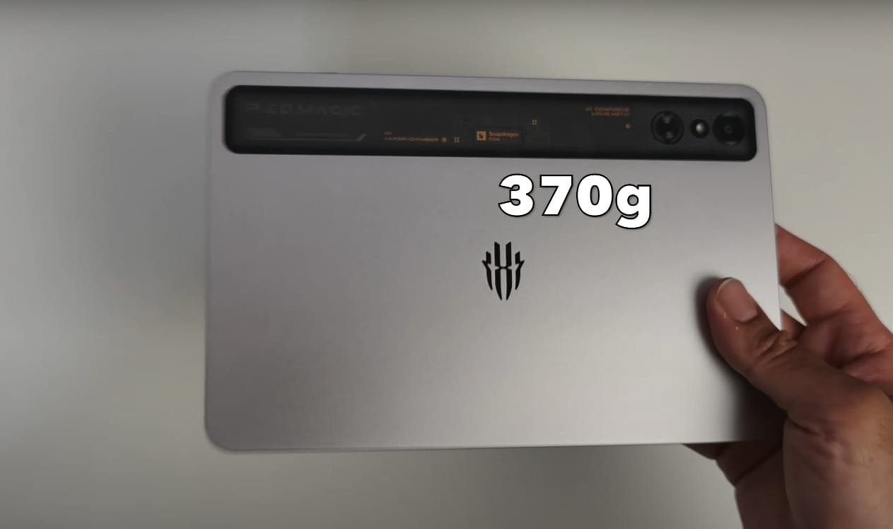RedMagic Astra Gaming Tablet weight