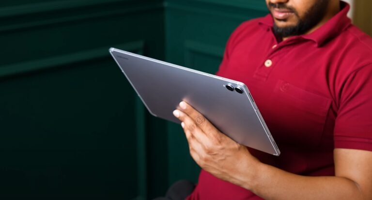 Samsung Galaxy Tab S11 Ultra weight and thickness review