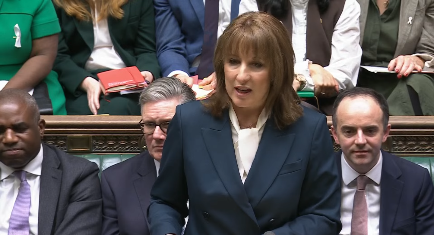 Senior citizens could lose £1,000 per year after freezing pension tax perks