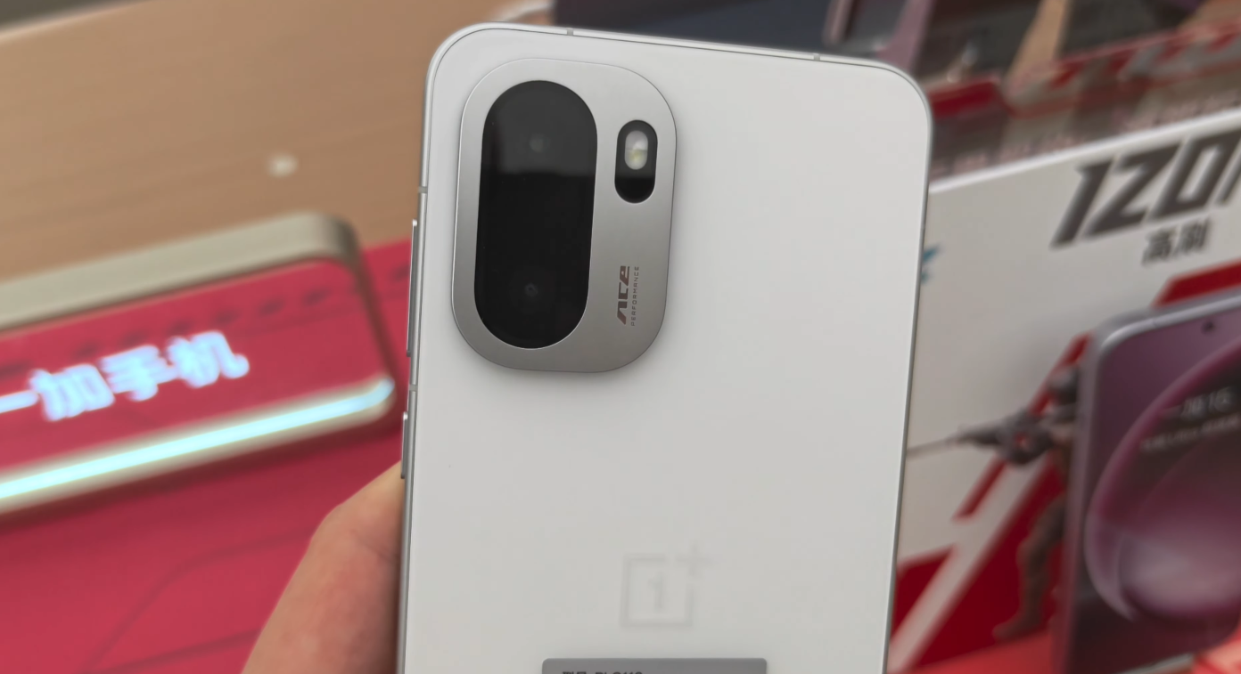 Tech fans in Canada discuss OnePlus Turbo’s leaked Snapdragon specs