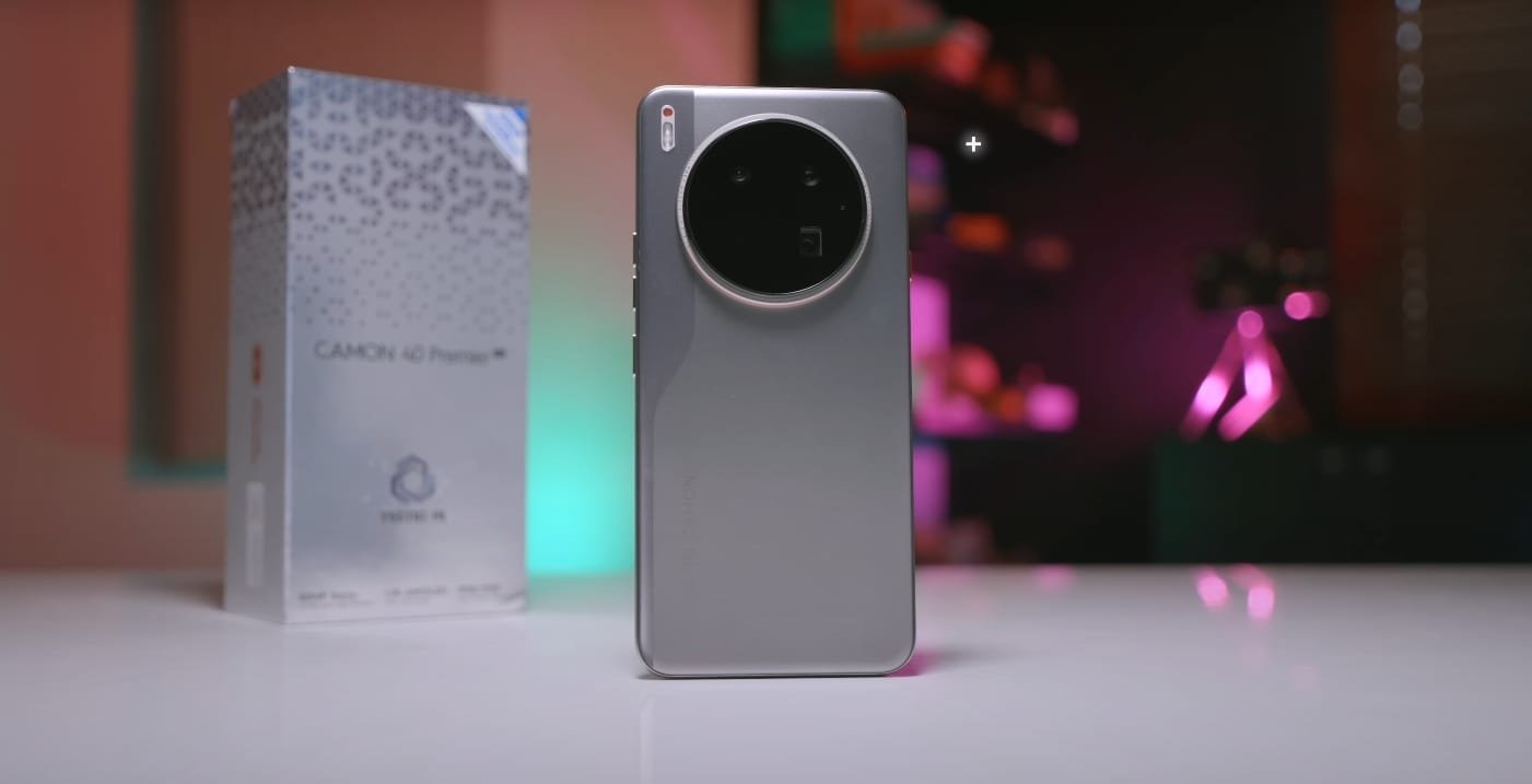 Tecno Camon 40 Premier with box