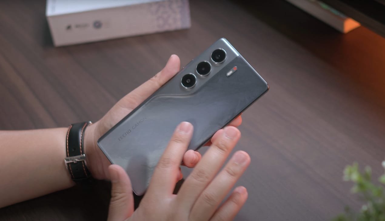 Tecno Camon 40 Pro UK in hand