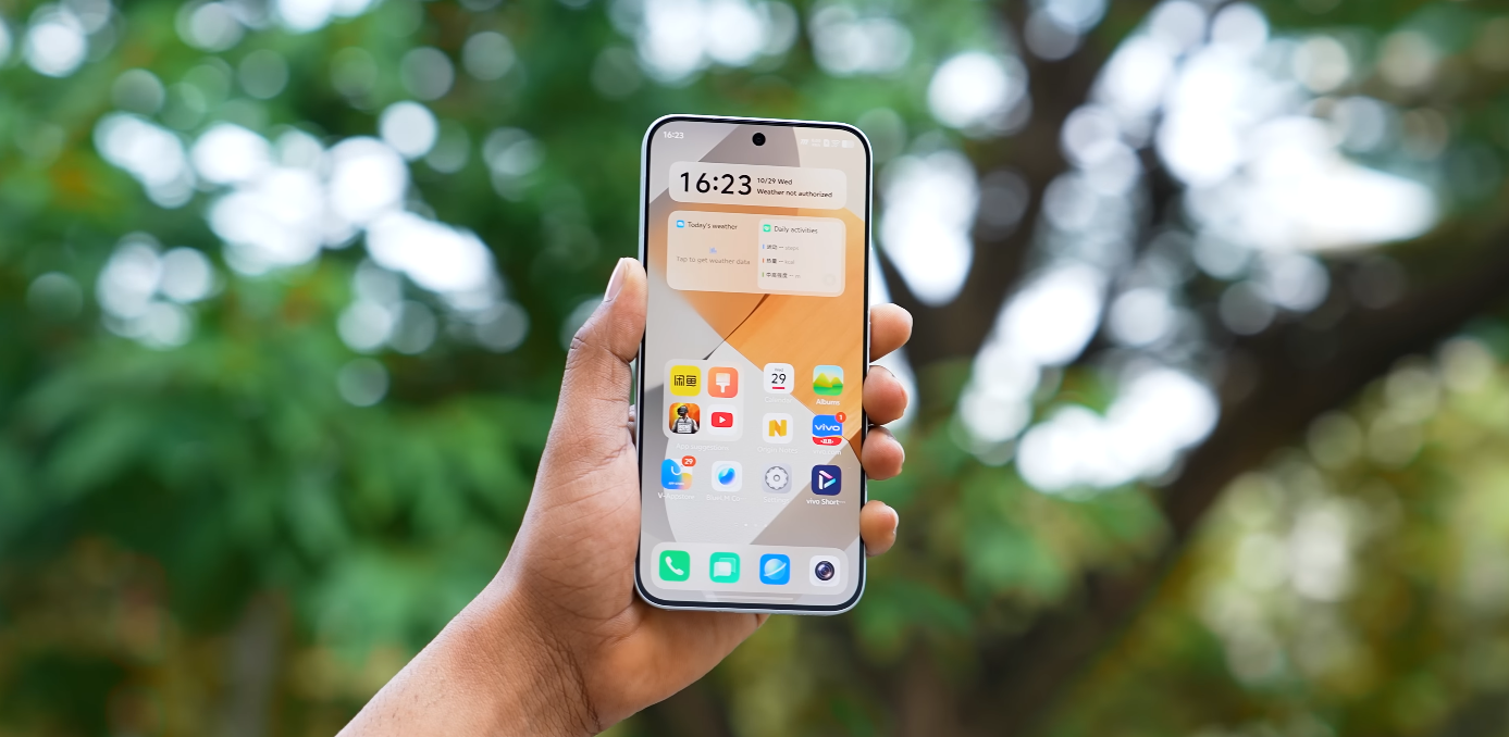 UAE import channels prepare for iQOO 15 debut alongside China launch