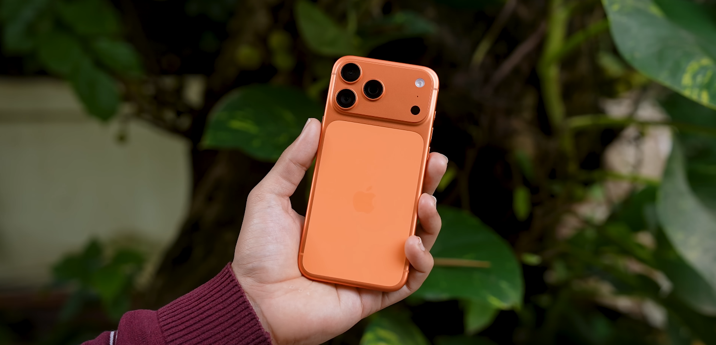 UK Black Friday drops iPhone 17 cheaper than Samsung flagship